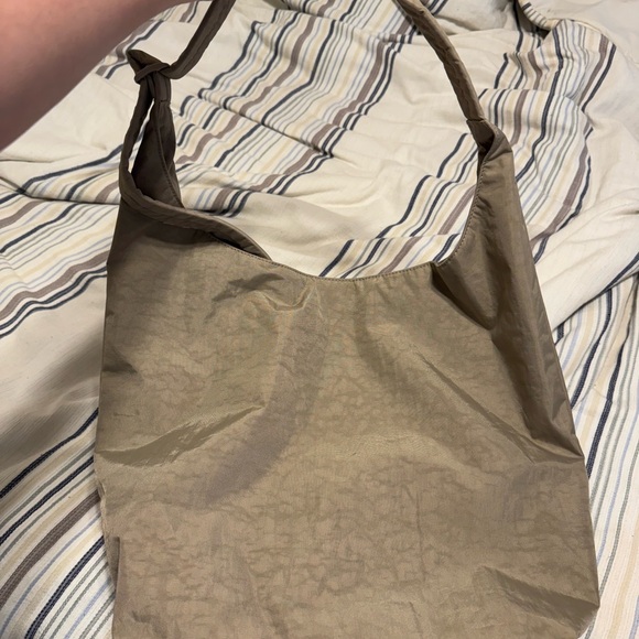 NWT BAGGU Large Nylon Sling Bag Purse - Picture 11 of 11